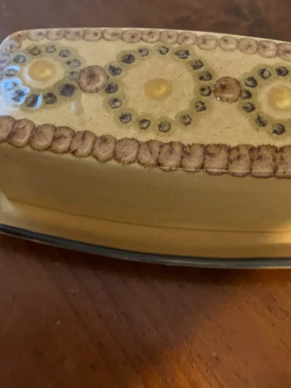 LIST AFTER AUCTION Vintage Franciscan Honeycomb Covered Butter Dish England